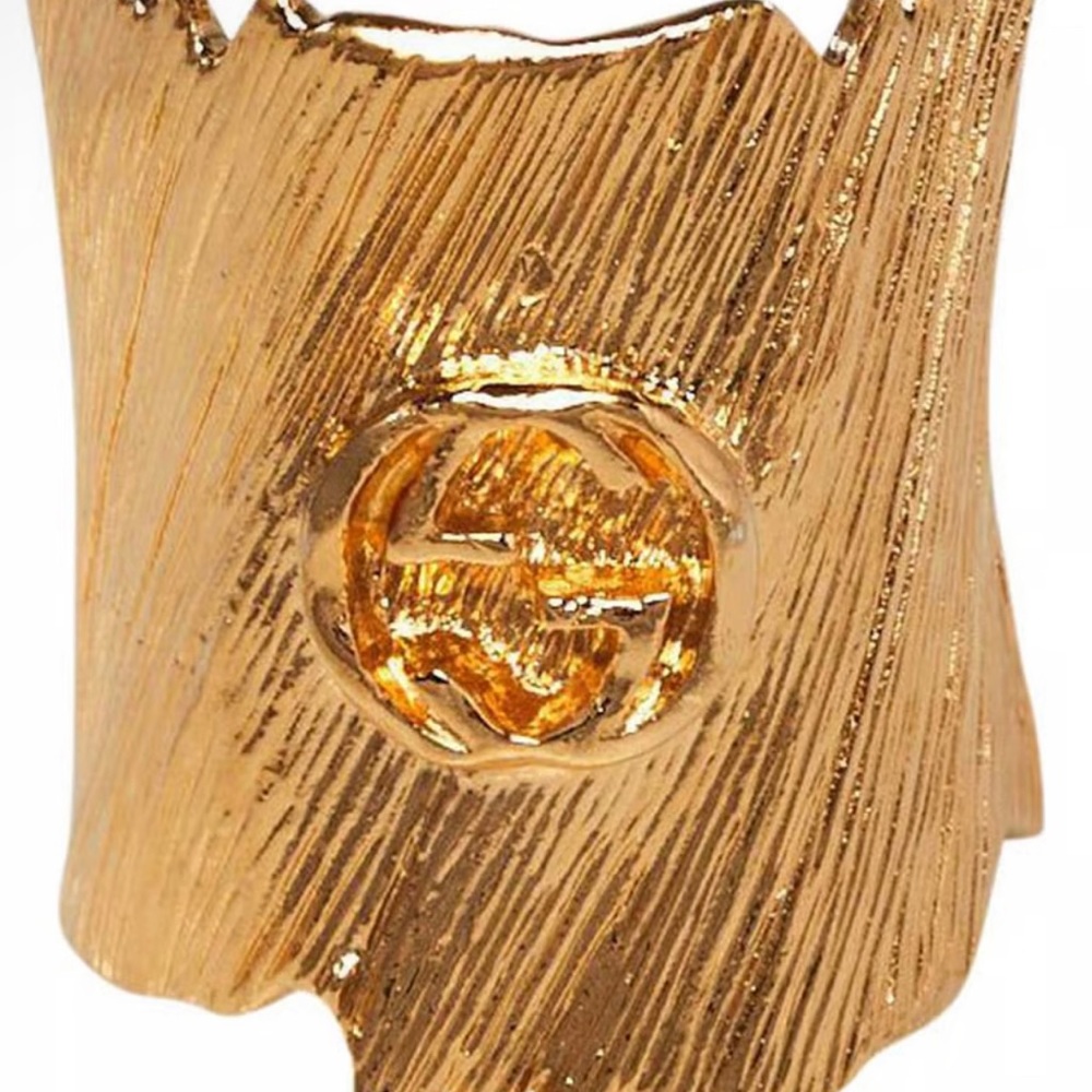 Gucci
GG Running ring
6½US
Never worn
Gold, Metal